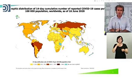 Simón utiliza un mapa del mundo para presumir de lo bien que va España con el coronavirus