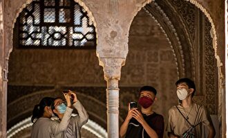 Vuelve el esplendor de la Alhambra de Granada después de tres meses cerrada