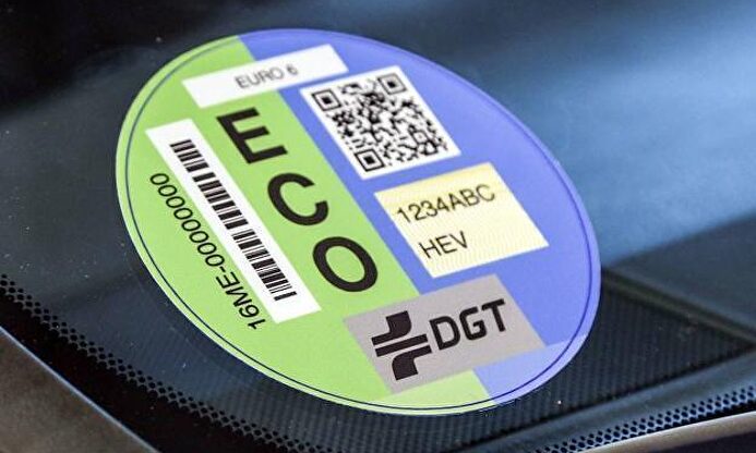 Pegatina medioambiental | Europa Press