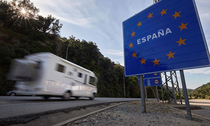 Normalidad en las carreteras españolas tras el fin del estado de alarma. | EFE
