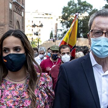 Gloria Camila y su padre Ortega Cano | Gtres