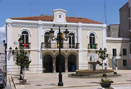 Ayuntamiento de Navalmoral de la Mata | Wikipedia
