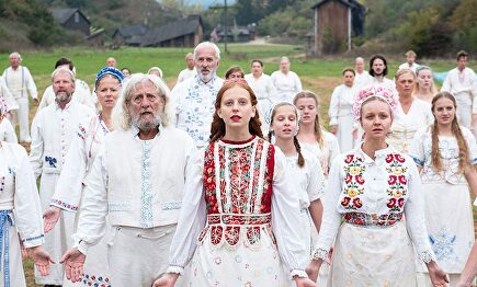 12 películas para temer al verano: tiburones, campamentos sangrientos y turistas en peligro