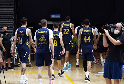 El Real Madrid se retira de La Fonteta tras perder ante Morabanc Andorra | ACB Photo