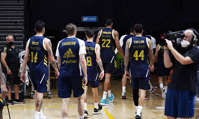 El Real Madrid se retira de La Fonteta tras perder ante Morabanc Andorra | ACB Photo
