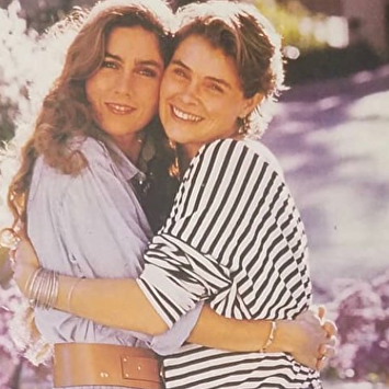 Romina y Taryn | Instagram