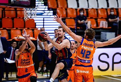 El Baskonia fue mejor en los momentos decisivos | EFE