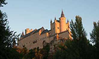Una visita al histórico Alcázar de Segovia que reabre tras la pandemia
