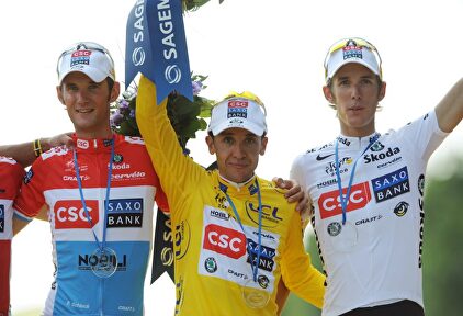 Carlitos Sastre le birló el triunfo en el Tour a los Schleck | EFE