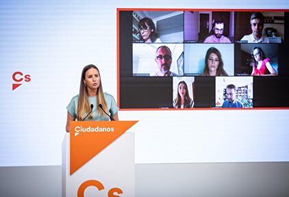 La portavoz de la Ejecutiva de Cs, Melisa Rodríguez, durante la rueda de prensa de este lunes. | Pedro Ruiz.