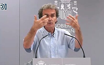 Simón ve ahora "egoístas" las mascarillas FFP2 y "altruistas" las quirúrgicas