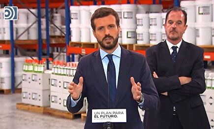 Casado denuncia el "sectarismo" del PSOE que "atenta contra la libertad de las familias"