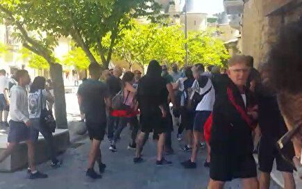 Radicales insultan a simpatizantes de Vox en Olite (Navarra)