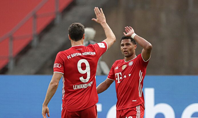 El Bayern gana la Copa y marca uno de los goles más extraños del año