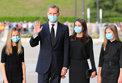 Leonor y Sofía acompañan a los Reyes en la misa funeral por las víctimas del coronavirus