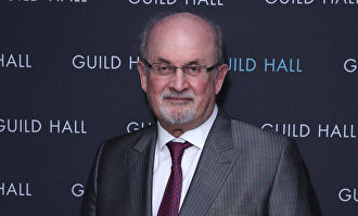 Rushdie, uno de los firmantes, en un acto en marzo de este año. | Cordon Press
