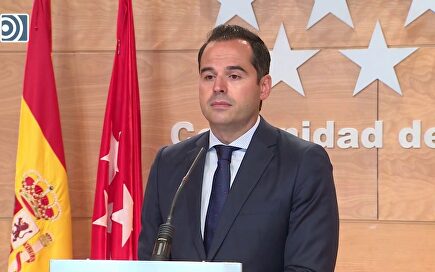 La Comunidad de Madrid repartirá dos mascarillas FFp2 a los mayores de 65 años