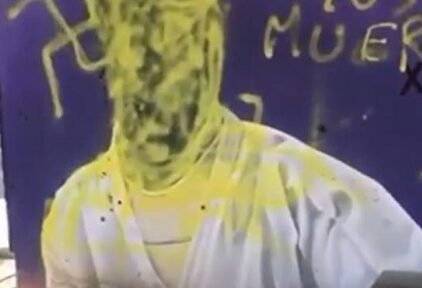 Pintadas contra el karateca Babacar Seck en Zaragoza. | Federación Española de Kárate