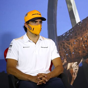 McLaren reconoce haber perjudicado a Carlos Sainz en Estiria | EFE