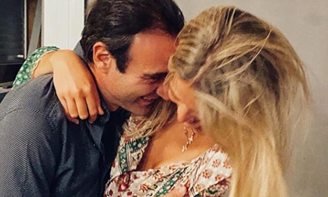 La pareja compartió su primera foto juntos | Instagram