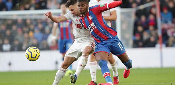 Wilfried Zaha recibió los mensajes racistas antes de enfrentarse al Villa | Twitter