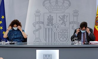 Marías Jesús Montero y Salvador illa. | EFE