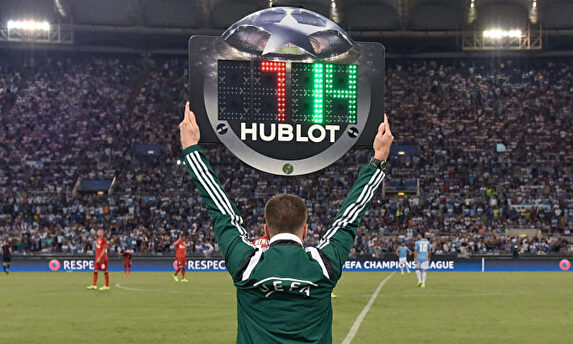 LaLiga volverá a permitir hasta cinco cambios en un encuentro oficial | EFE