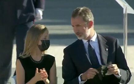 El toque de atención de Leonor al Rey para que se ponga la mascarilla