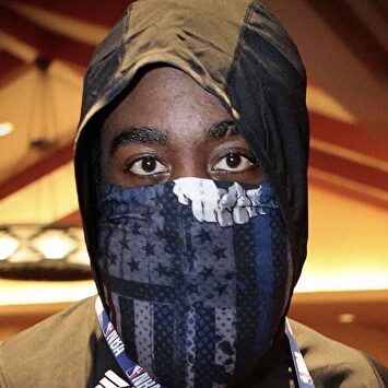 El jugador llegó a la burbuja con esta polémica mascarilla | EFE