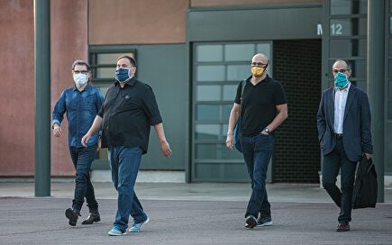 Los golpistas salen de la cárcel denunciando que "no es la libertad"