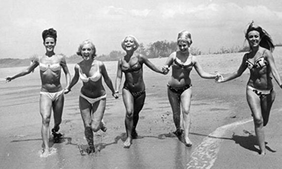 Primeros bikinis en España | Cordon Press