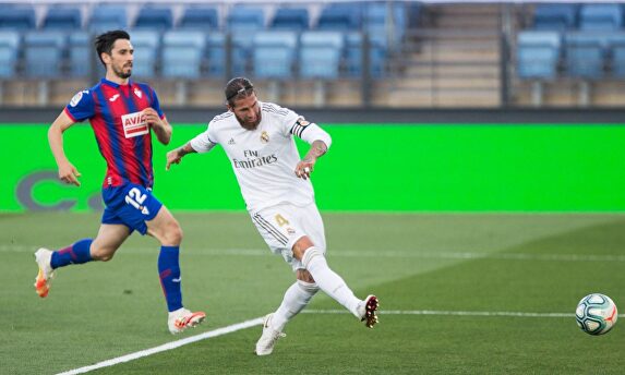 Sergio Ramos, un lanzador de penaltis de garantías. | Cordon Press