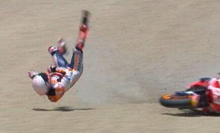 Márquez sufre una fractura en el brazo derecho y tendrá que pasar por el quirófano