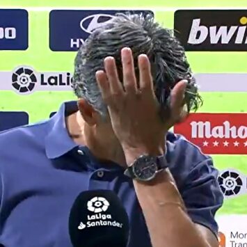 El entrenador de la Real Sociedad rompe a llorar tras lograr el billete para la Europa League
