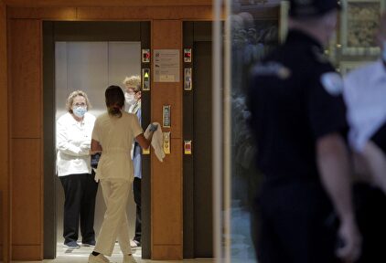 Algunos médicos de la Xunta se han dirigido al hotel donde se hospeda el Fuenlabrada | EFE