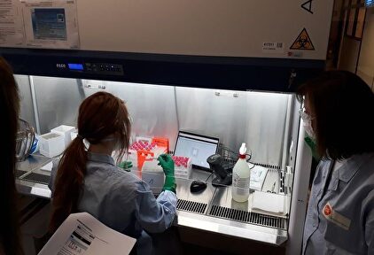 Laboratorio investigando la vacuna contra la covid-19 | Europa Press