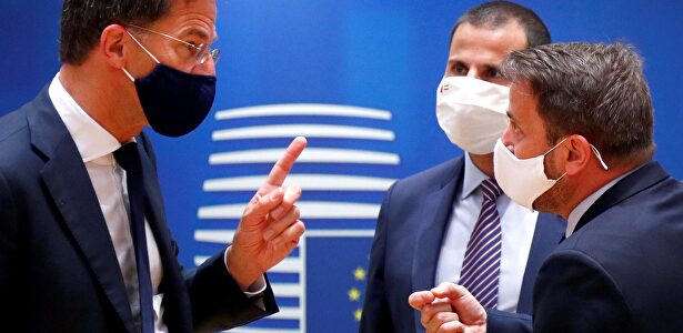 El primer ministro holandés, Mark Rutte, y el luxemburgués, Xavier Bettel, en Bruselas