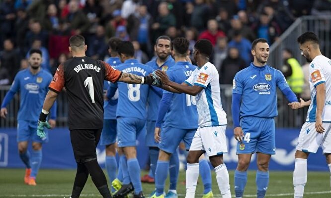 El CF Fuenlabrada se niega a no disputar el partido ante el Deportivo | LALIGA