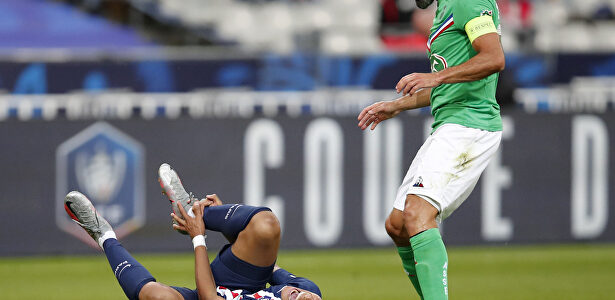 Mbappé se puede haber quedado sin Champions tras la entrada de Perrin | Twitter