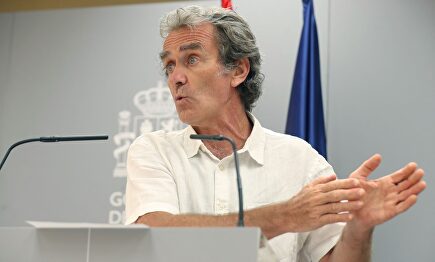 Simón agradece que Bélgica y Reino Unido recomienden no venir a España: "Es un problema que nos quitan"
