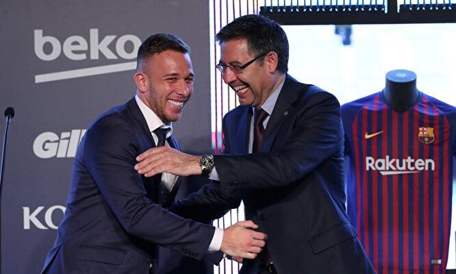 Bartomenu: "Arthur ha faltado el respeto al club y a sus compañeros" | EFE