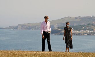 Los Reyes finalizan su gira por España en Asturias