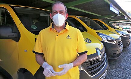 Un empleado de Correos | Europa Press