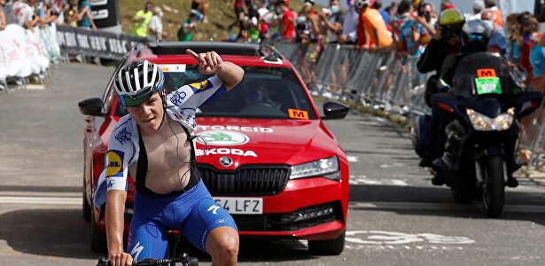 El polémico gesto de Evenepoel para celebrar su victoria en la Vuelta a Burgos