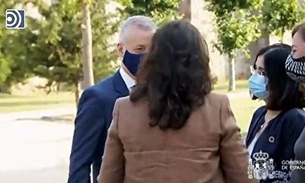 Urkullu se presenta por sorpresa en la Conferencia de Presidentes