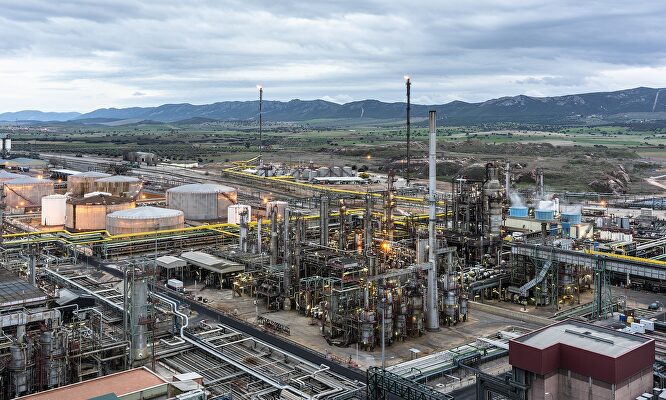 Complejo industrial de Repsol en Puertollano | Europa Press