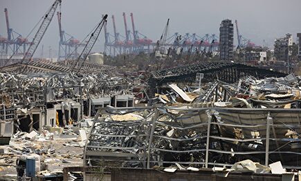 Aspecto que presentaba el puerto de Beirut este miércoles | EFE