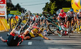 Los ciclistas piden a la UCI que revise la seguridad en las carreras | Cordon Press