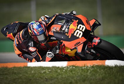 Brad Binder logra su primera victoria como debutante en Brno | Cordon Press