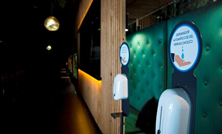 Local cerrado en Madrid | EFE